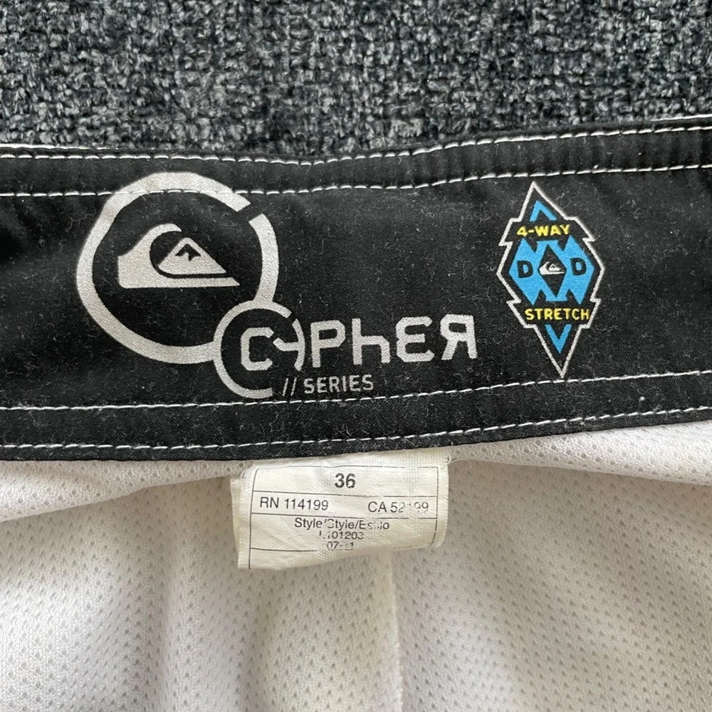 Mens Quicksilver Board Shorts / Swim Trunks 36w - Picture 3 of 5